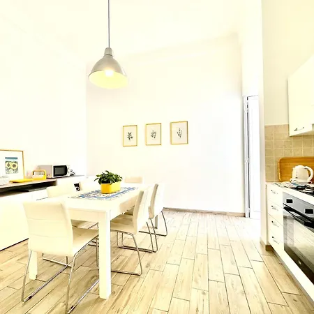 Vista Mare Con Giardino E Parcheggio *